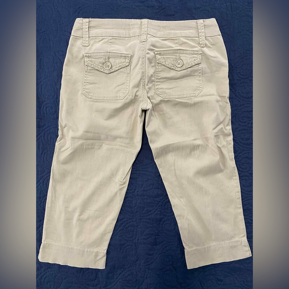 Women’s capris - Picture 2 of 4